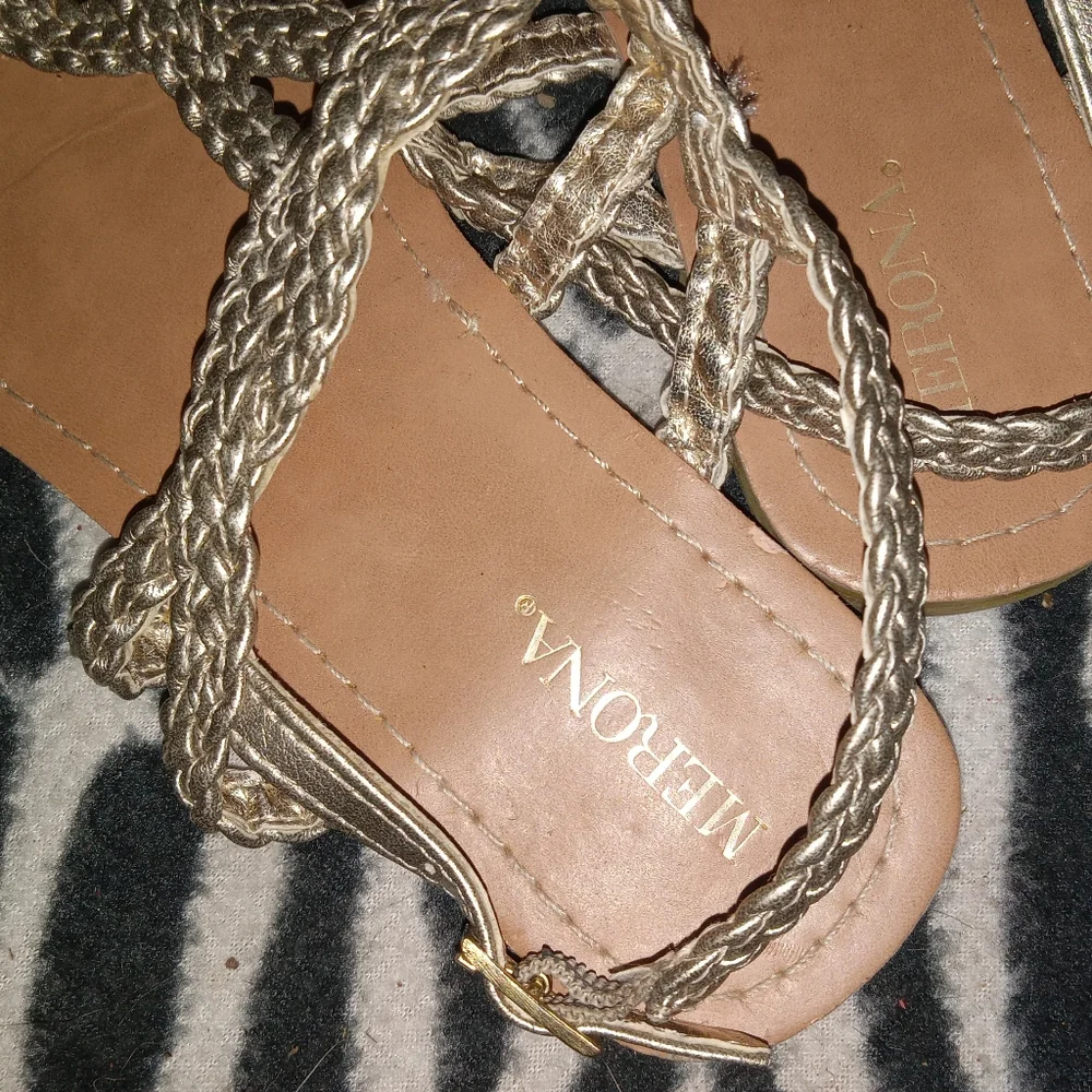 Sandals - Picture 3 of 3